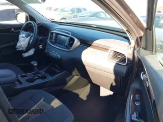 2019 Kia Sorento L with VIN 5XYPG4A34KG533606, listed as a IAAI auction lot 41358658 with 66,232 mi miles. Bid and sale history available at carsss.com. Image 5.