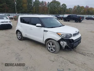 2018 Kia Soul with VIN KNDJN2A28J7518626, listed as a IAAI auction lot 40710176 with 100,891 mi miles. Bid and sale history available at carsss.com. Image 1.