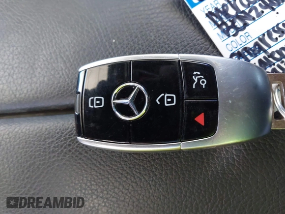 2018 Mercedes-Benz E-Class E 400 with VIN WDD1J6FB4JF027221, listed as a IAAI auction lot 41493345 with 74,668 mi miles. Bid and sale history available at carsss.com. Image 11.