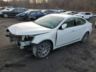 2016 Kia Cadenza Premium with VIN KNALN4D7XG5215263, listed as a Copart auction lot 44003445 with 82,744 mi miles and Salvage Title. Bid and sale history available at carsss.com. Image 1.