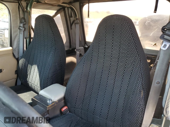 2002 Jeep Wrangler Sport с VIN 1J4FA49SX2P738105, выставлен на аукционе Copart как лот 60320775 с пробегом 402 518 миль миль и Списание • Salvage title. История ставок и продаж доступна на DreamBid. Изображение 11.