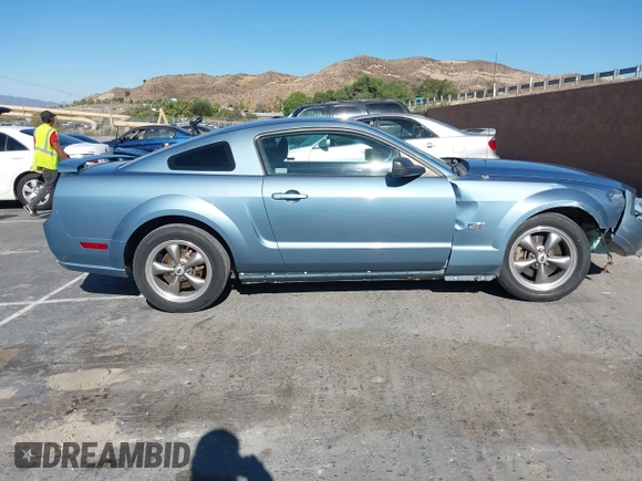 2006 Ford Mustang GT Deluxe with VIN 1ZVHT82H865256343, listed as a IAAI auction lot 42550238 with 153,700 mi miles and . Bid and sale history available at DreamBid. Image 14.