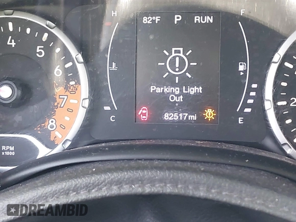 2018 Jeep Renegade Latitude with VIN ZACCJBBB1JPH86908, listed as a IAAI auction lot 42290840 with 82,517 mi miles and . Bid and sale history available at DreamBid. Image 16.