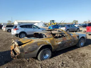 1979 Pontiac Firebird z VIN 2XB87K9L170230, wystawiony jako Copart lot #78530924 z przebiegiem Nie podano mil oraz Szkody całkowita. Historia ofert i sprzedaży dostępna na DreamBid. Obrazek 3.
