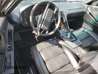 1985 Porsche 928 z VIN WP0JB0921FS861994, wystawiony jako Copart lot #77976744 z przebiegiem 65 048 mil mil oraz Nie do naprawy. Historia ofert i sprzedaży dostępna na DreamBid. Obrazek 8.