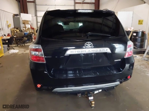 2009 Toyota Highlander Hybrid Limited with VIN JTEEW44A192035643, listed as a IAAI auction lot 41330015 with 200,839 mi miles. Bid and sale history available at carsss.com. Image 17.