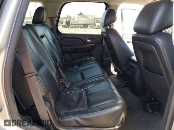 2014 GMC Yukon SLT with VIN 1GKS1CE00ER229897, listed as a Copart auction lot 88153085 with 213,106 mi miles and Salvage Title. Bid and sale history available at carsss.com. Image 11.