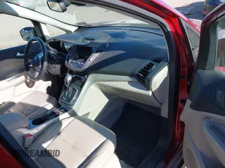 2016 Ford C-Max SEL with VIN 1FADP5BU0GL119160, listed as a IAAI auction lot 41633160 with 101,000 mi miles and . Bid and sale history available at DreamBid. Image 5.