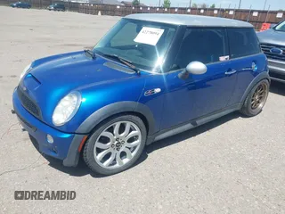 2006 MINI Hardtop S with VIN WMWRE33576TL24276, listed as a IAAI auction lot 42278094 with 148,269 mi miles and . Bid and sale history available at DreamBid. Image 2.