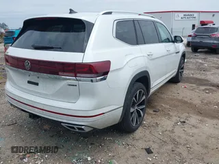 2024 Volkswagen Atlas SEL Premium R-Line with VIN 1V2FR2CA7RC598307, listed as a IAAI auction lot 42326908 with 16,792 mi miles and . Bid and sale history available at DreamBid. Image 4.