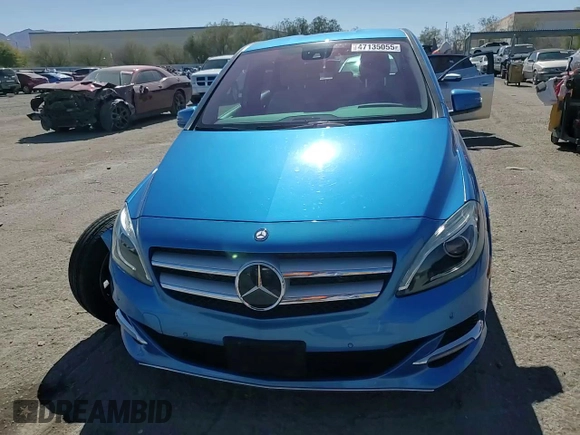 2014 Mercedes-Benz B with VIN WDDVP9AB6EJ004079, listed as a Copart auction lot 47135055 with 67,218 mi miles and Salvage Title. Bid and sale history available at carsss.com. Image 11.