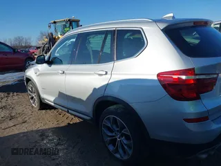 2015 BMW X3 xDrive28i z VIN 5UXWX9C50F0D49865, wystawiony jako IAAI lot #41212472 z przebiegiem 66 023 mil mil oraz . Historia ofert i sprzedaży dostępna na DreamBid. Obrazek 14.