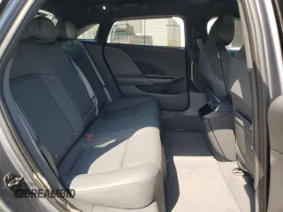 2024 Lucid Air Touring z VIN 50EA1TEA0RA002936, wystawiony jako Copart lot #50941055 z przebiegiem 8934 mil mil oraz Szkody całkowita. Historia ofert i sprzedaży dostępna na DreamBid. Obrazek 11.