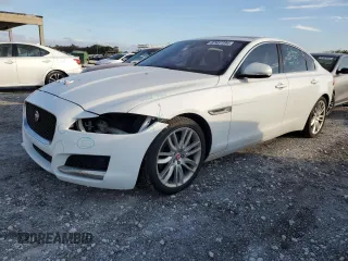2016 Jaguar XF 35t Prestige with VIN SAJBE4BV3GCY09156, listed as a Copart auction lot 82657394 with 43,171 mi miles and Salvage Title. Bid and sale history available at carsss.com. Image 1.