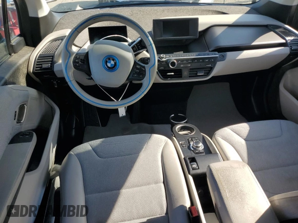 2015 BMW i3 z VIN WBY1Z2C54FV556061, wystawiony jako Copart lot #55656795 z przebiegiem Nie podano mil oraz Czysty tytuł • Clean title. Historia ofert i sprzedaży dostępna na DreamBid. Obrazek 8.