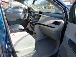 2011 Toyota Sienna LE AAS with VIN 5TDKK3DC4BS104838, listed as a IAAI auction lot 41811173 with 251,999 mi miles and . Bid and sale history available at carsss.com. Image 5.