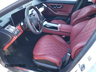 2022 Mercedes-Benz S 580 z VIN W1K6G7GB2NA109797, wystawiony jako Copart lot #68282592 z przebiegiem 8481 mil mil oraz . Historia ofert i sprzedaży dostępna na DreamBid. Obrazek 7.