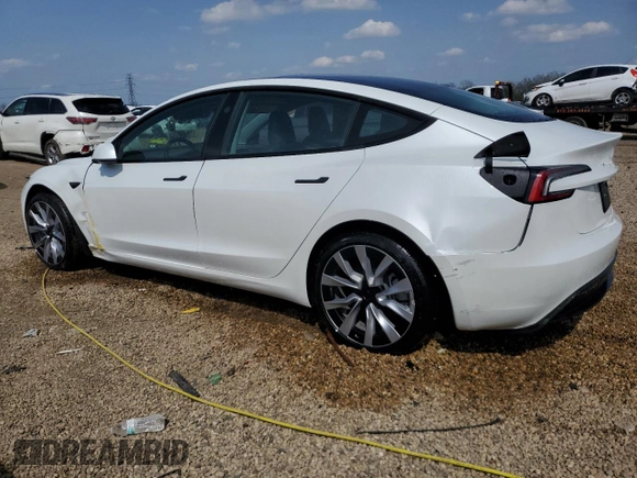 2025 Tesla Model 3 Long Range z VIN 5YJ3E1EB1SF962360, wystawiony jako Copart lot #54586115 z przebiegiem 391 mil mil oraz Szkoda całkowita • Salvage title. Historia ofert i sprzedaży dostępna na DreamBid. Obrazek 2.