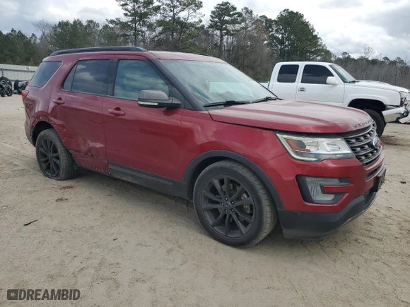 2017 Ford Explorer XLT with VIN 1FM5K7D89HGD36172, listed as a Copart auction lot 47600625 with 111,884 mi miles and Clean Title. Bid and sale history available at carsss.com. Image 4.