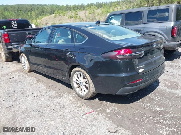 2019 Ford Fusion SE with VIN 3FA6P0HD8KR159354, listed as a IAAI auction lot 41998638 with 72,631 mi miles. Bid and sale history available at carsss.com. Image 3.