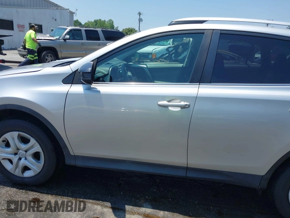 2013 Toyota RAV4 LE z VIN 2T3BFREV8DW022667, wystawiony jako IAAI lot #42656611 z przebiegiem 243 901 mil mil oraz . Historia ofert i sprzedaży dostępna na DreamBid. Obrazek 14.