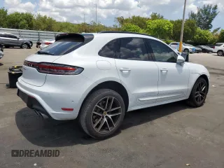 2022 Porsche Macan with VIN WP1AA2A51NLB03679, listed as a Copart auction lot 57832945 with 26,566 mi miles and Salvage title. Bid and sale history available at DreamBid. Image 3.