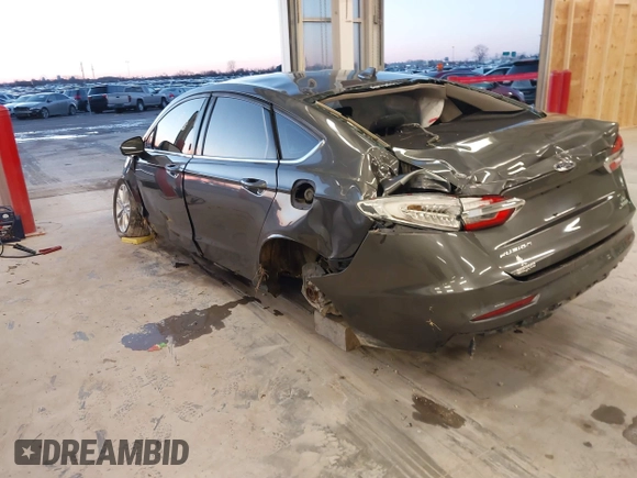 2019 Ford Fusion SE with VIN 3FA6P0HD0KR193692, listed as a IAAI auction lot 41081951 with Not Provided miles and . Bid and sale history available at carsss.com. Image 3.