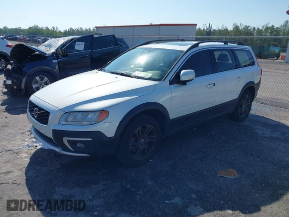 2014 Volvo XC70 3.2L with VIN YV4952BZ5E1186231, listed as a IAAI auction lot 41875901 with 109,875 mi miles and . Bid and sale history available at DreamBid. Image 18.