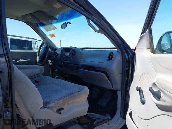1998 Ford F-150 z VIN 1FTZX18W1WNB51510, wystawiony jako IAAI lot #41725588 z przebiegiem 223 158 mil mil oraz . Historia ofert i sprzedaży dostępna na DreamBid. Obrazek 5.