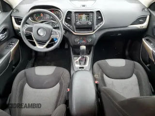 2018 Jeep Cherokee Latitude с VIN 1C4PJLCB3JD573513, выставлен на аукционе Copart как лот 57308025 с пробегом 69 086 миль миль и Списание • Salvage title. История ставок и продаж доступна на DreamBid. Изображение 8.