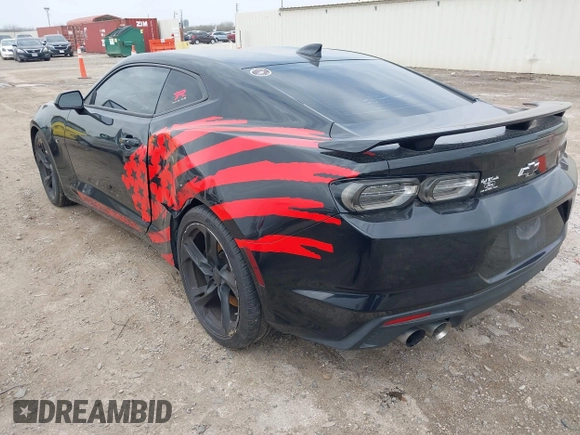 2019 Chevrolet Camaro 1SS z VIN 1G1FE1R73K0141237, wystawiony jako IAAI lot #41550025 z przebiegiem 35 477 mil mil oraz . Historia ofert i sprzedaży dostępna na DreamBid. Obrazek 3.