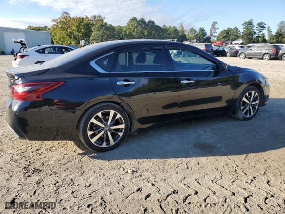 2017 Nissan Altima 2.5 SR with VIN 1N4AL3APXHC139786, listed as a Copart auction lot 75619894 with 140,350 mi miles and Salvage Title. Bid and sale history available at carsss.com. Image 3.