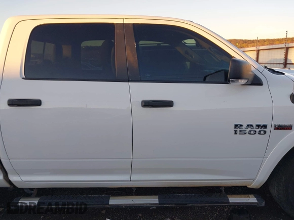 2015 Ram 1500 Lone Star z VIN 1C6RR6LT5FS630364, wystawiony jako IAAI lot #40845483 z przebiegiem 180 012 mil mil oraz . Historia ofert i sprzedaży dostępna na DreamBid. Obrazek 13.