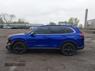 2025 Honda CR-V Sport Touring with VIN 2HKRS6H99SH807839, listed as a IAAI auction lot 42029547 with 5,979 mi miles and . Bid and sale history available at DreamBid. Image 15.