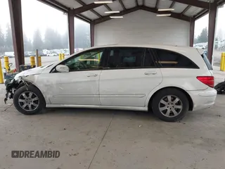 2006 Mercedes-Benz R 3.5L with VIN 4JGCB65E66A028785, listed as a IAAI auction lot 41880524 with 158,442 mi miles and . Bid and sale history available at DreamBid. Image 14.