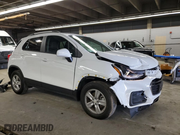 2022 Chevrolet Trax LT with VIN KL7CJPSM0NB558278, listed as a Copart auction lot 49886645 with 16,251 mi miles and Salvage Title. Bid and sale history available at carsss.com. Image 4.