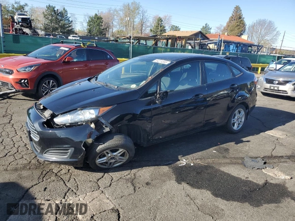 2019 Ford Fiesta SE z VIN 3FADP4BJXKM109534, wystawiony jako Copart lot #54074555 z przebiegiem 84 360 mil mil oraz Szkoda całkowita • Salvage title. Historia ofert i sprzedaży dostępna na DreamBid. Obrazek 1.