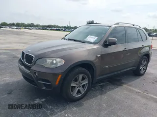 2012 BMW X5 35i z VIN 5UXZV4C53CL991140, wystawiony jako IAAI lot #42312591 z przebiegiem 115 875 mil mil oraz . Historia ofert i sprzedaży dostępna na DreamBid. Obrazek 18.