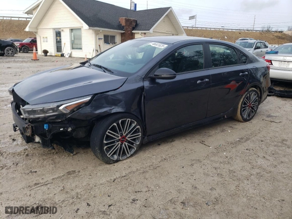 2022 Kia Forte GT with VIN 3KPF44AC8NE484044, listed as a Copart auction lot 47441625 with 37,746 mi miles and Clean Title. Bid and sale history available at carsss.com. Image 1.