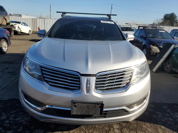 2016 Lincoln MKX Select with VIN 2LMTJ6KR3GBL38476, listed as a Copart auction lot 88902115 with 110,463 mi miles and Salvage Title. Bid and sale history available at carsss.com. Image 5.