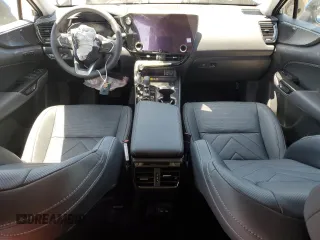 2025 Lexus NX 350h Luxury z VIN 2T2HKCEZ3SC032645, wystawiony jako Copart lot #62222545 z przebiegiem 6 185 mil mil oraz Szkoda całkowita • Salvage title. Historia ofert i sprzedaży dostępna na DreamBid. Obrazek 8.