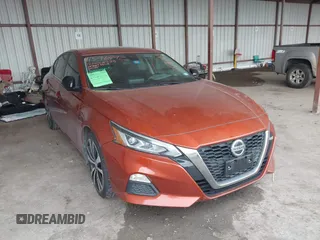 2020 Nissan Altima SR with VIN 1N4BL4CVXLN313438, listed as a IAAI auction lot 41596492 with 53,460 mi miles and . Bid and sale history available at carsss.com. Image 1.