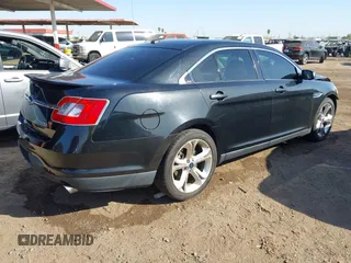 2010 Ford Taurus SHO с VIN 1FAHP2KT2AG138722, выставлен на аукционе IAAI как лот 41986706 с пробегом 133 811 миль миль и . История ставок и продаж доступна на DreamBid. Изображение 4.