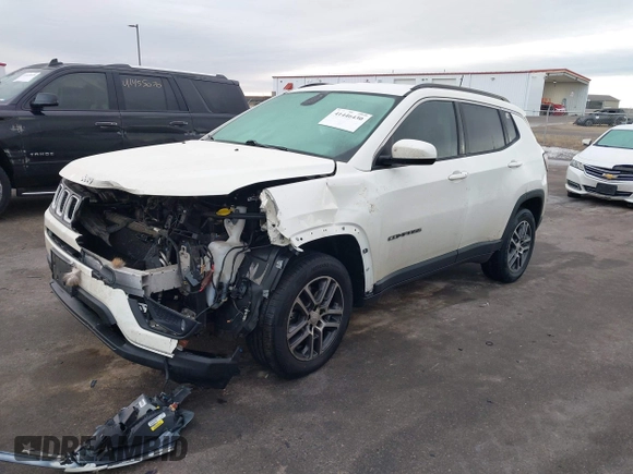 2017 Jeep Compass Latitude with VIN 3C4NJDBB5HT631320, listed as a IAAI auction lot 41446430 with 122,043 mi miles. Bid and sale history available at carsss.com. Image 17.