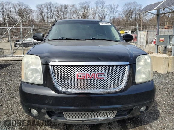 2013 GMC Yukon Denali with VIN 1GKS1EEF8DR156888, listed as a Copart auction lot 49656225 with 263,113 mi miles and Clean Title. Bid and sale history available at carsss.com. Image 5.