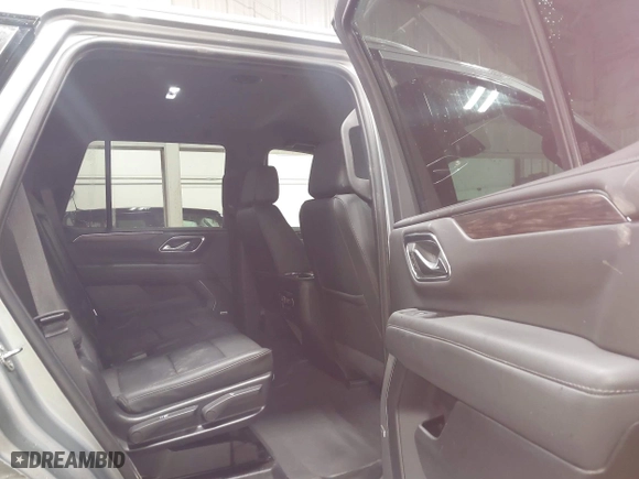 2024 Chevrolet Tahoe LT with VIN 1GNSKNKDXRR133204, listed as a IAAI auction lot 41756028 with 33,140 mi miles. Bid and sale history available at carsss.com. Image 8.