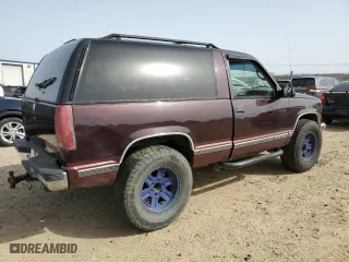 1996 Chevrolet Tahoe with VIN 3GNEK18R9TG128138, listed as a Copart auction lot 48528255 with 233,077 mi miles and Clean Title. Bid and sale history available at carsss.com. Image 3.