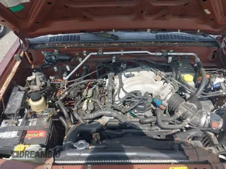 2002 Nissan Xterra XE with VIN 5N1ED28Y22C568764, listed as a IAAI auction lot 42467885 with 271,694 mi miles and . Bid and sale history available at DreamBid. Image 10.