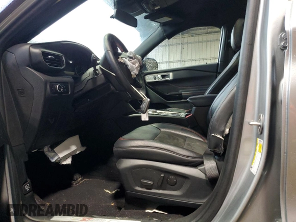 2023 Ford Explorer ST-Line с VIN 1FMSK7KH2PGC03208, выставлен на аукционе Copart как лот 50994355 с пробегом 13 962 миль миль и Списание • Salvage title. История ставок и продаж доступна на DreamBid. Изображение 7.