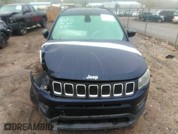 2018 Jeep Compass Sport with VIN 3C4NJCAB1JT204489, listed as a IAAI auction lot 41901474 with 112,480 mi miles. Bid and sale history available at carsss.com. Image 12.